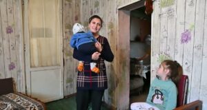 Ինչպես են ապրում Գյումրու անօթեւան եւ կարիքավոր ընտանիքները