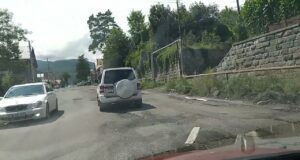 Դիլիջանով անցնող միջպետական ճանապարհը քարուքանդ է արդեն կես տարի։ Պատճառը ոչ ոք չգիտե։