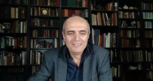 Լուսավոր Հայաստան կուսակցության ներկայացուցիչ Խաժակյանը քննարկման ժամանակ վիրավորեց ընդդիմախոսներին: