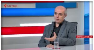 Հարցազրույց Ռոբերտ Անանյանի հետ ներքաղաքական դրության եւ Գյումրու մասին Ֆակտոր ՀԸ տաղավարում: